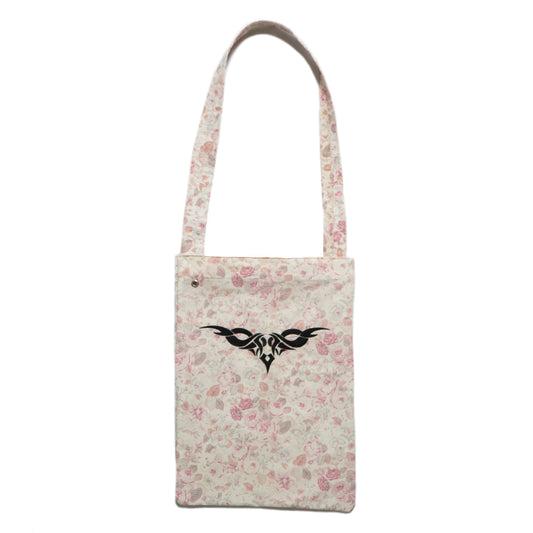 TATTOO SLING TOTE